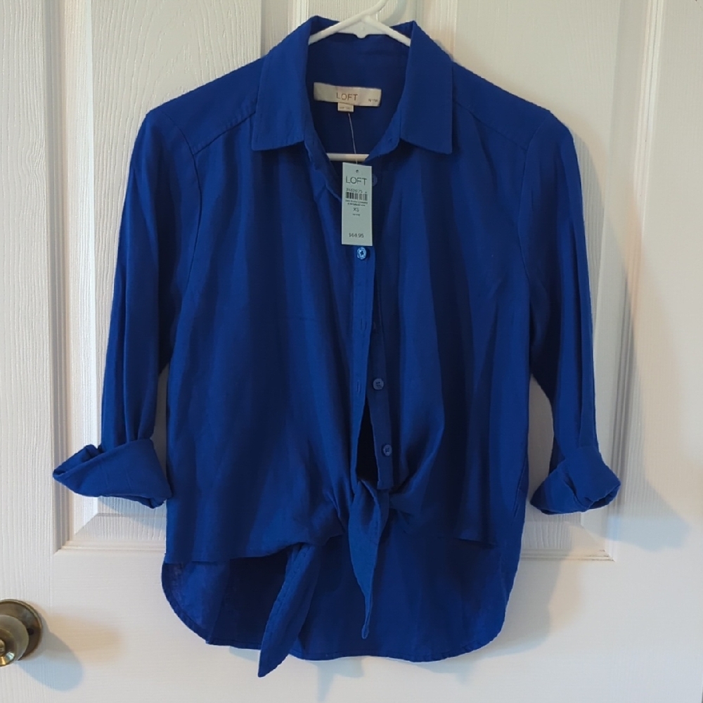 NWT Loft Women's Blue Button-Up Top
